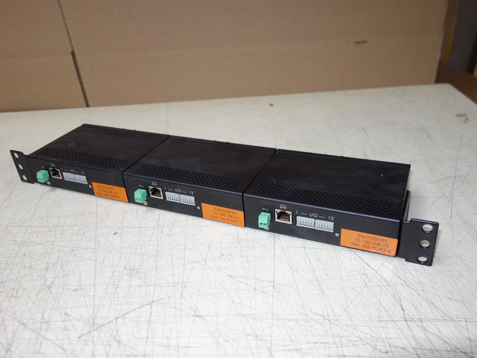 Lot of 3x * Avigilon ENC-4P-H264 4 Port Analog-to-Digital Video Encoder w/ Rack