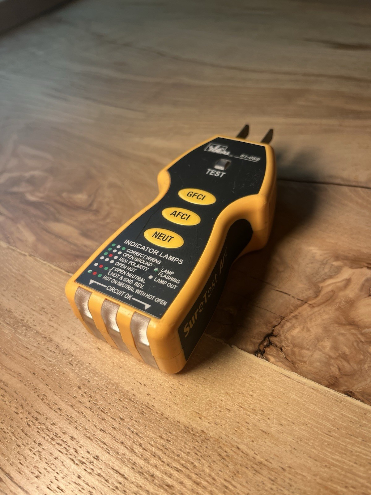 Ideal 61-059 GFCI AFCI Circuit Tester / Voltage Continuity Tester