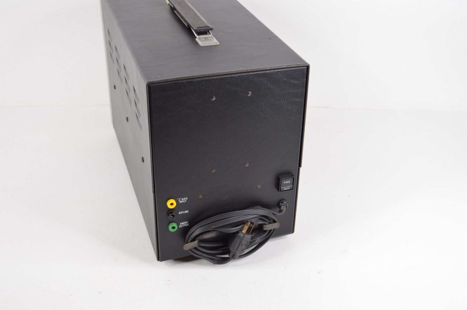 Sencore Model PS29 Minute Man Automatic Triggered Oscilloscope POWERS ON