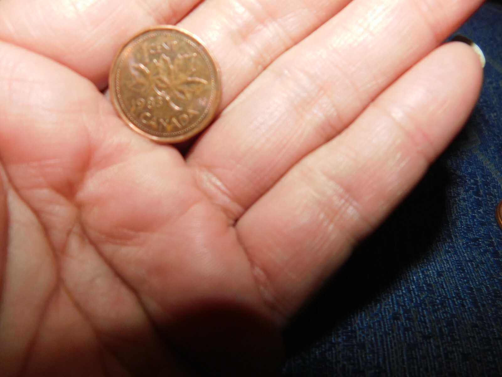 COLLECTABLE VINTAGE CANADA 1 CENT COIN QUEEN ELIZABETH II 1983