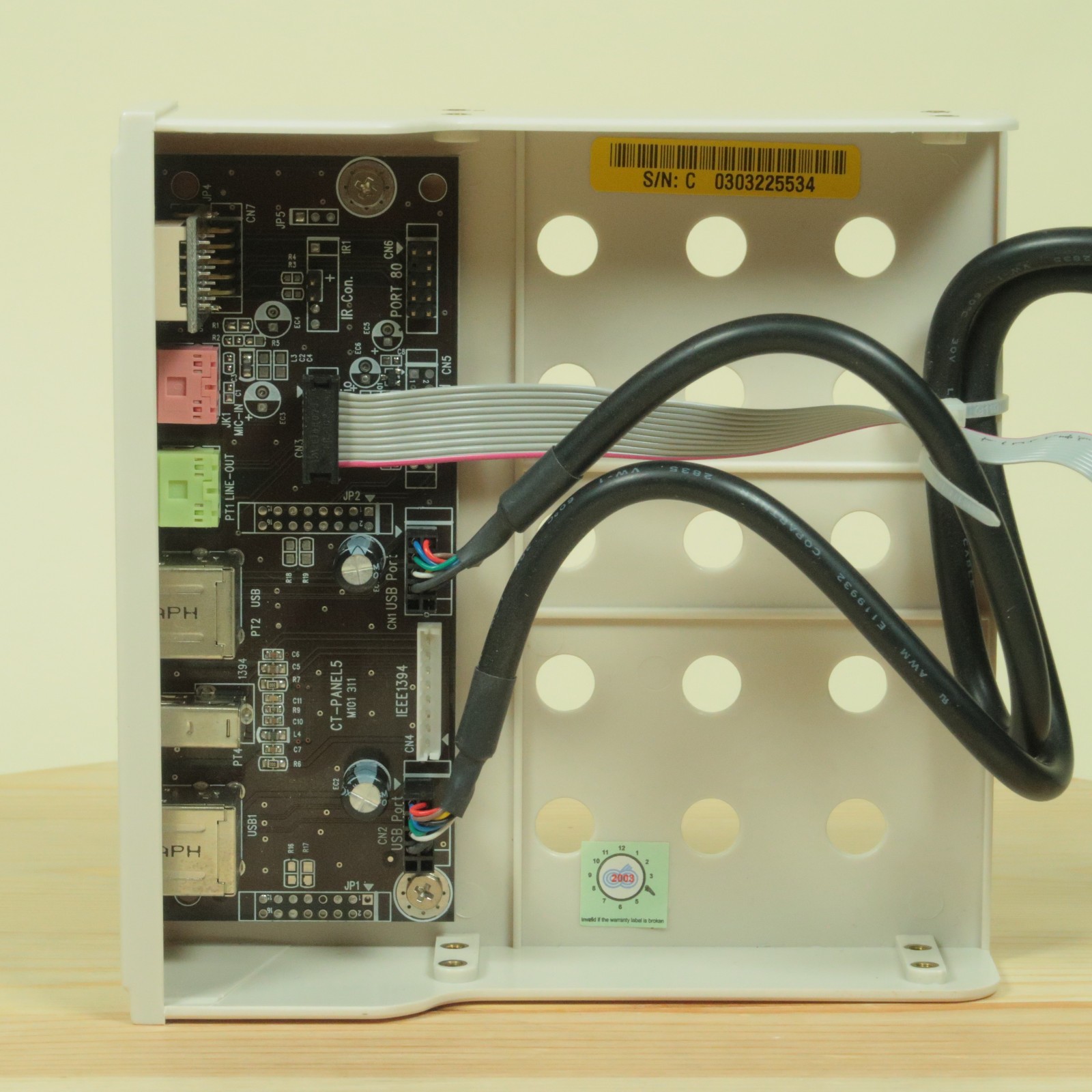 ChainTech Cbox 2 Front Panel Zenith Series 5.25" Bay for 7NJS Motherboard
