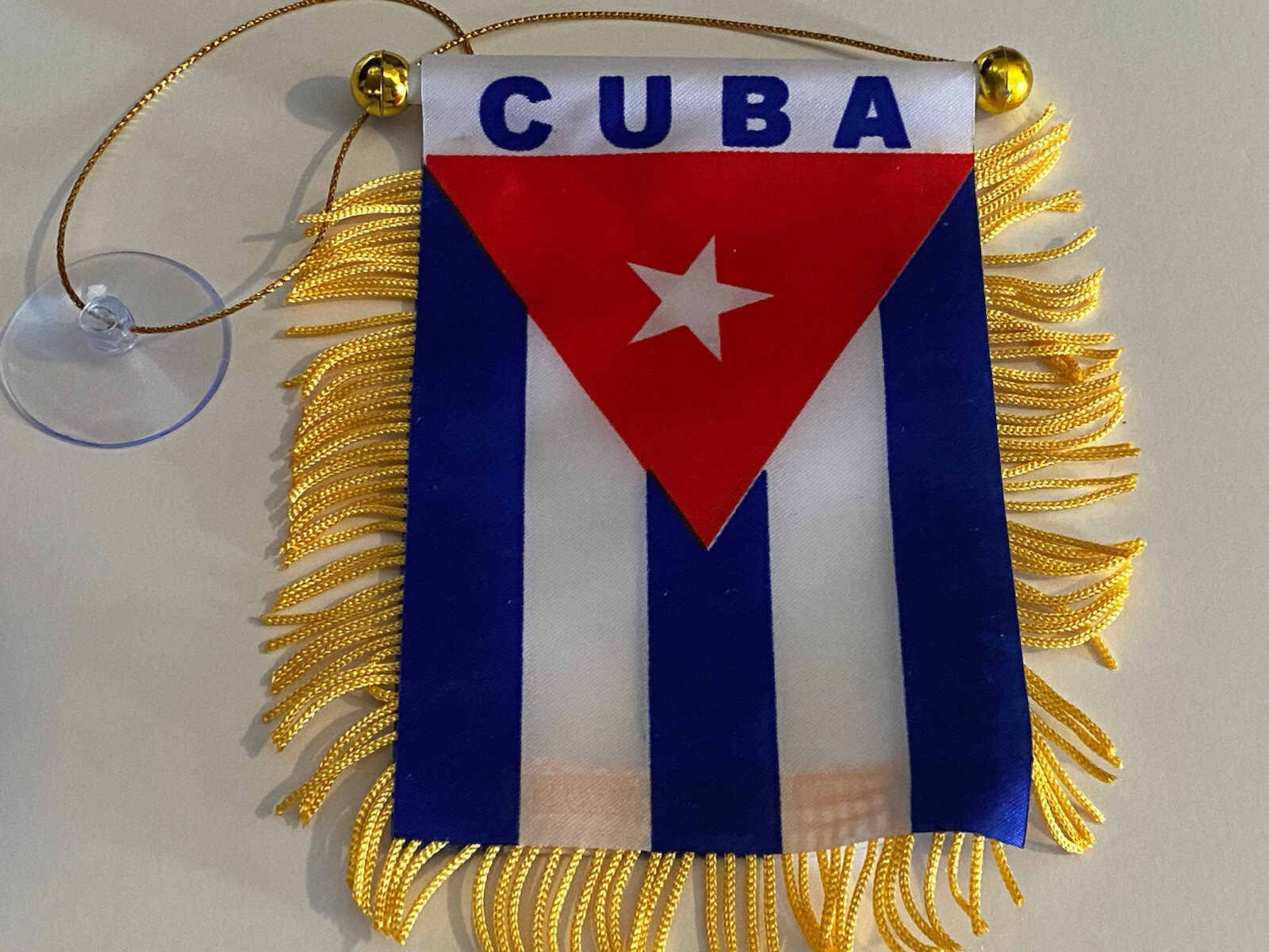 CUBA MINI FLAG AND MINI BOXING GLOVES COMBO