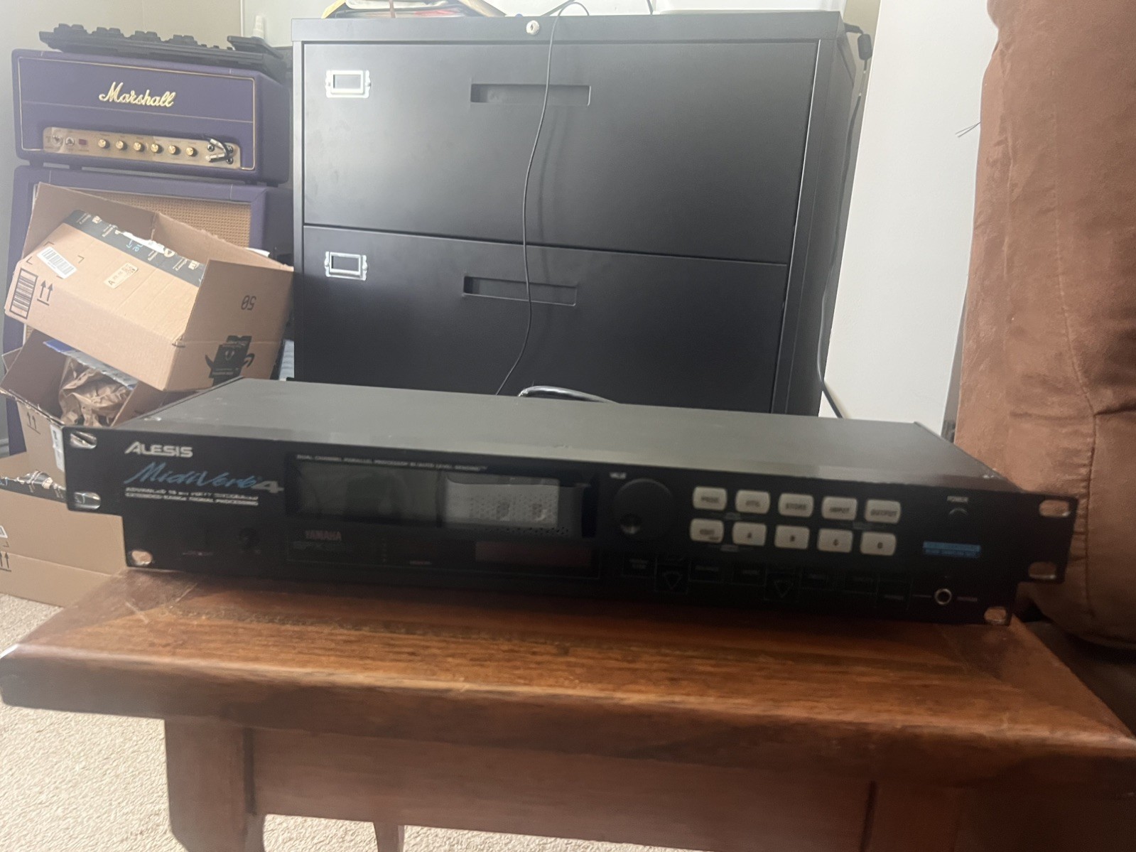 Alesis Midiverb 4 Reverb Effects Processor Midi-Verb Four IV FX Rack TESTED