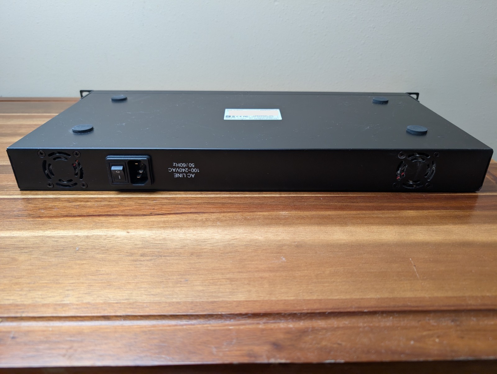 TRENDnet TPE-T160 Rack-Mountable Ethernet Switch