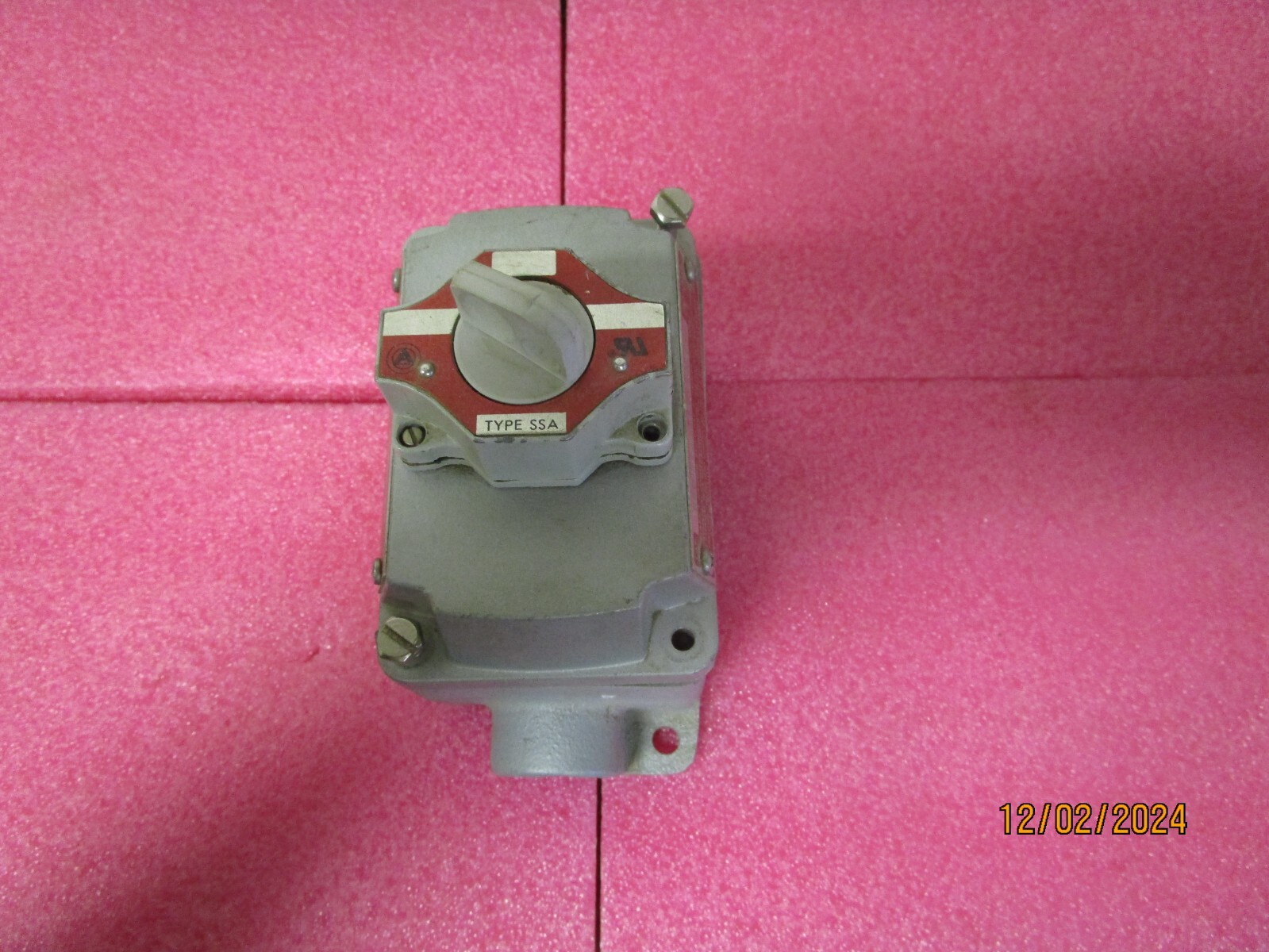 Appleton Selector Switch Control Station Sealed 2 Position, 2 Circuit EFDB175-12
