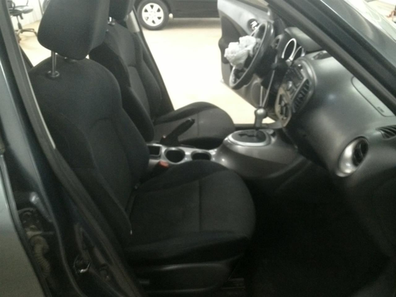 Passenger Right Front Spindle/Knuckle Fits 11-25 LEAF 104828424