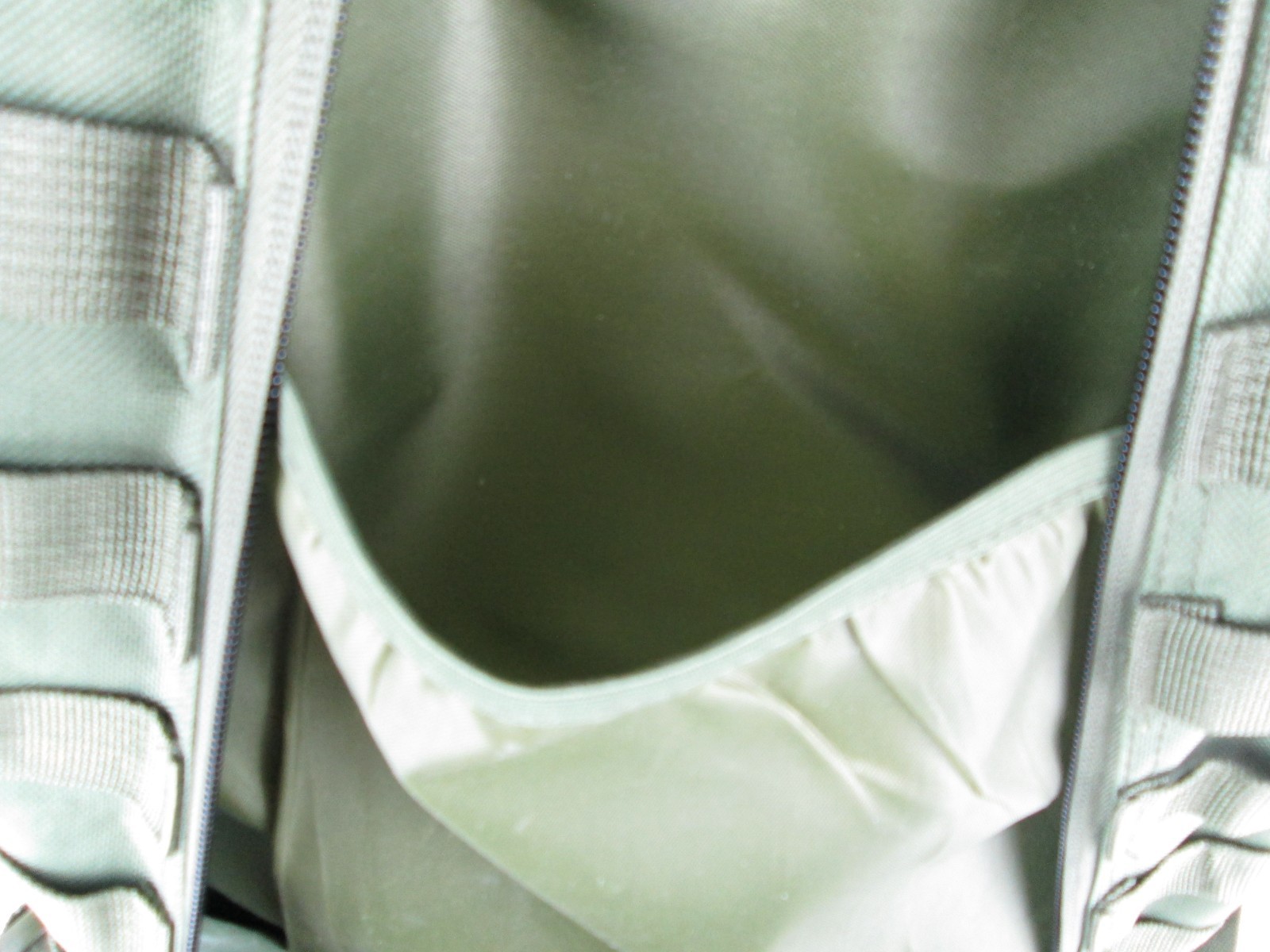 US Army Backpack 19" x12" x 9" /2 main compartments several inside pockets PALS