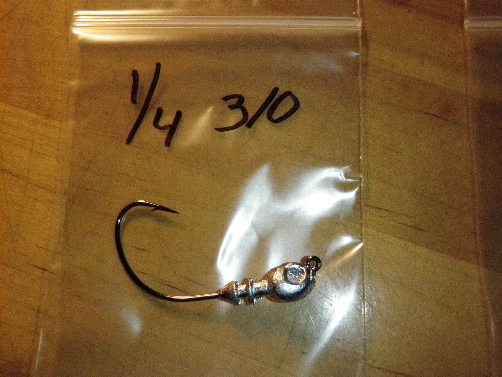 20 1/4oz Poison Tail Jigs Mustad UltraPoint Hooks 2/0 3/0 4/0 w or w/o Guard