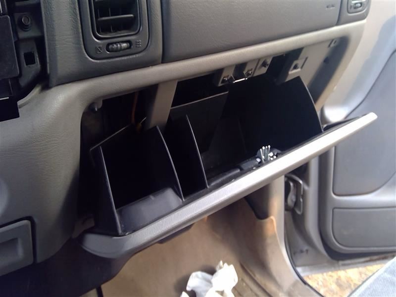 Glove Box Fits 06 YukonXL15 3313530