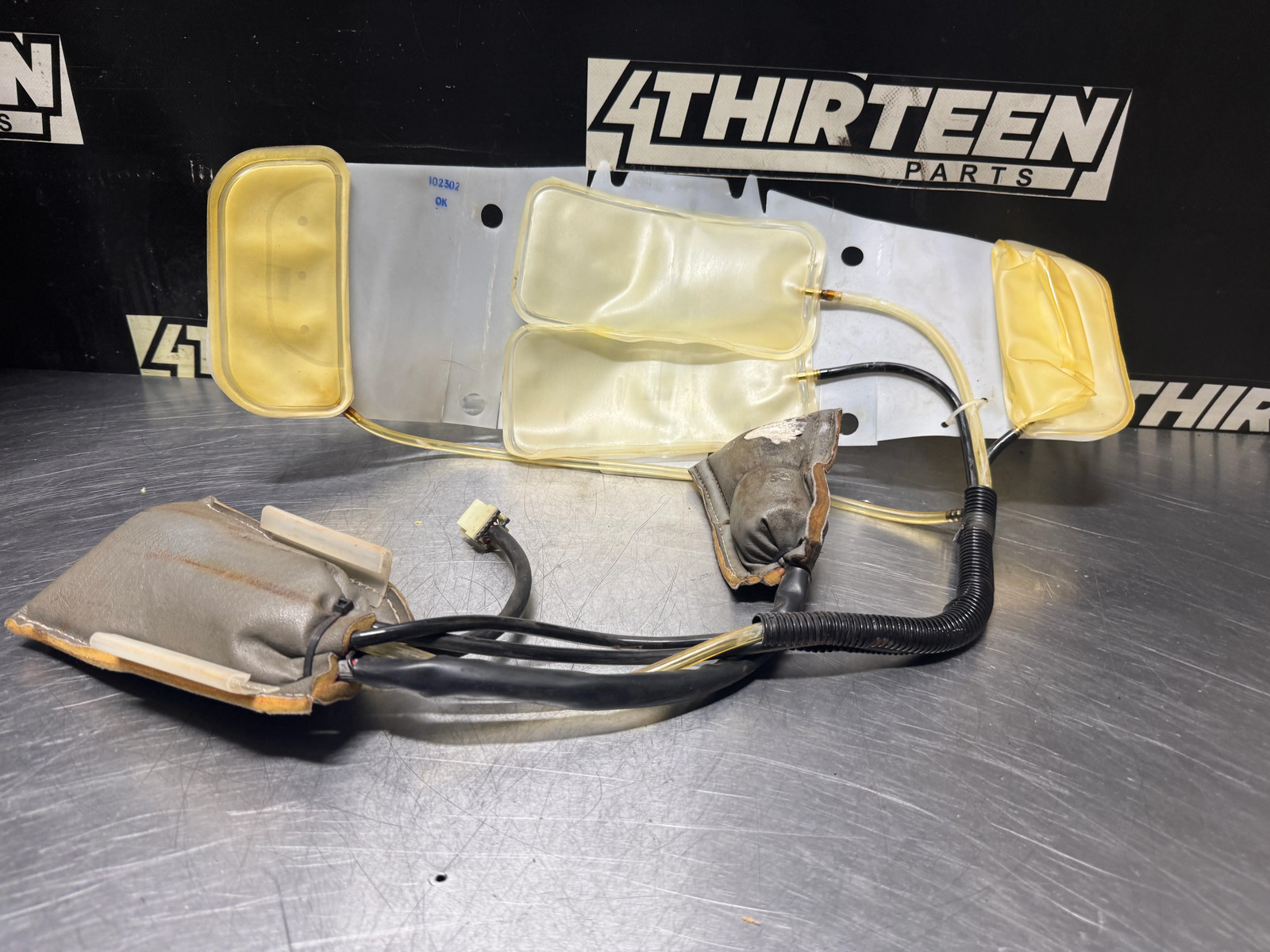 97-04 C5 CORVETTE SPORT SEAT LUMBAR PUMP MOTOR BLADDER OEM #N492