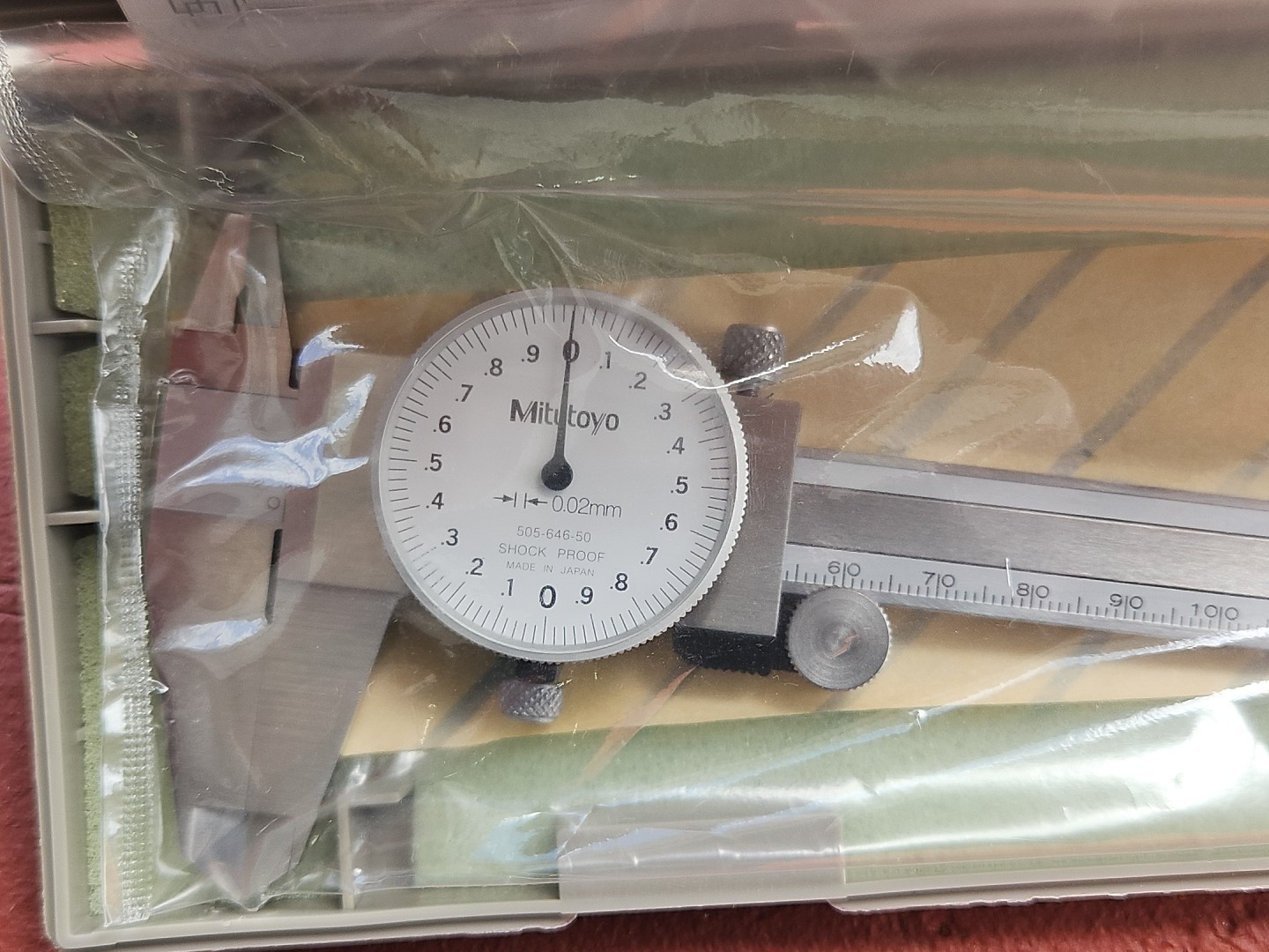 NOS MITUTOYO 6" METRIC DIAL CALIPER .002mm GRAD #505-646-50 D15T Japan +GIFT!