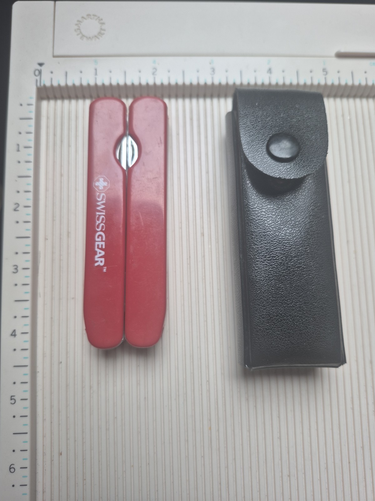 Swissgear Multi-tool With Case