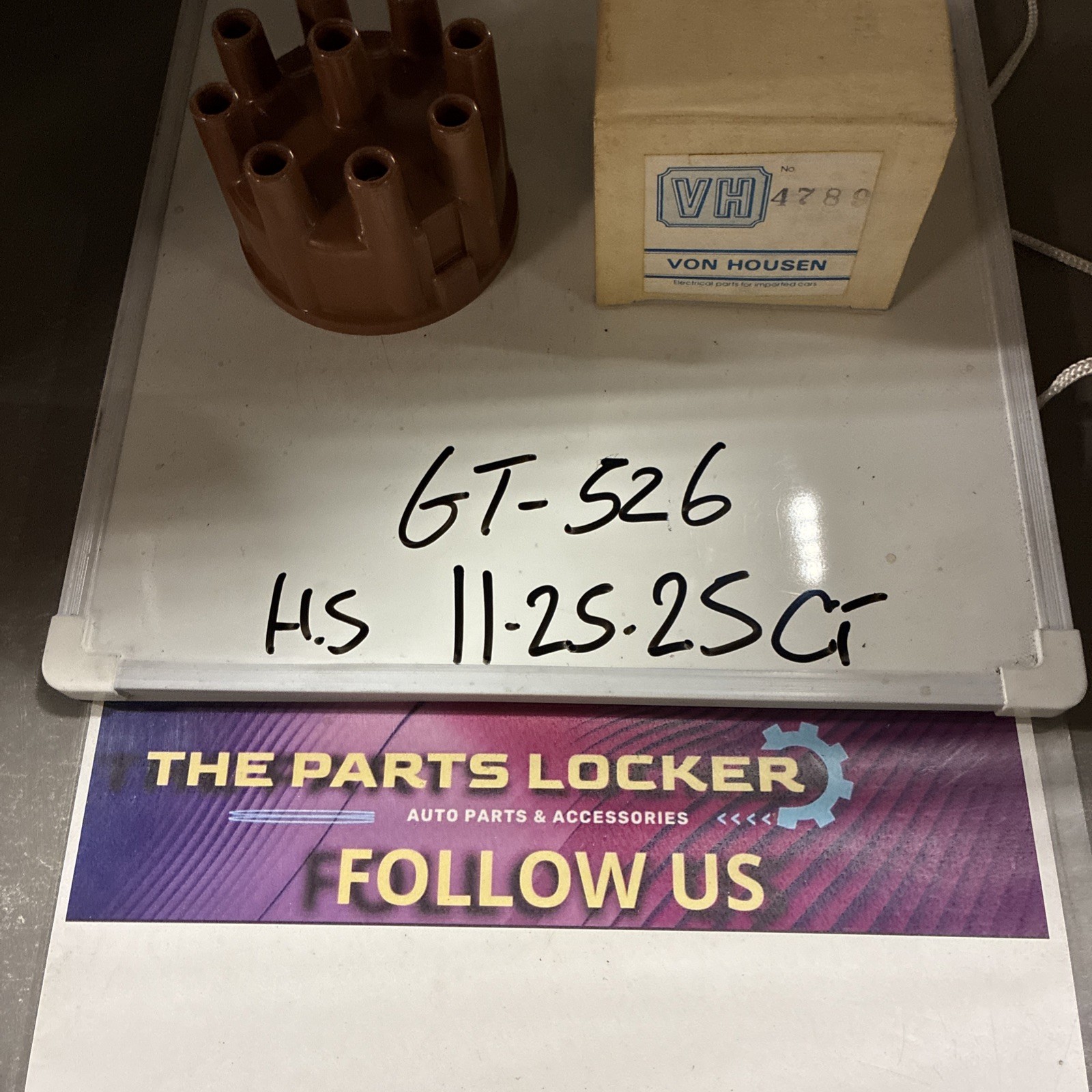 (1) NOS 4689 Von Housen Distributor Cap, Genuine VH, Vintage, Obsolete