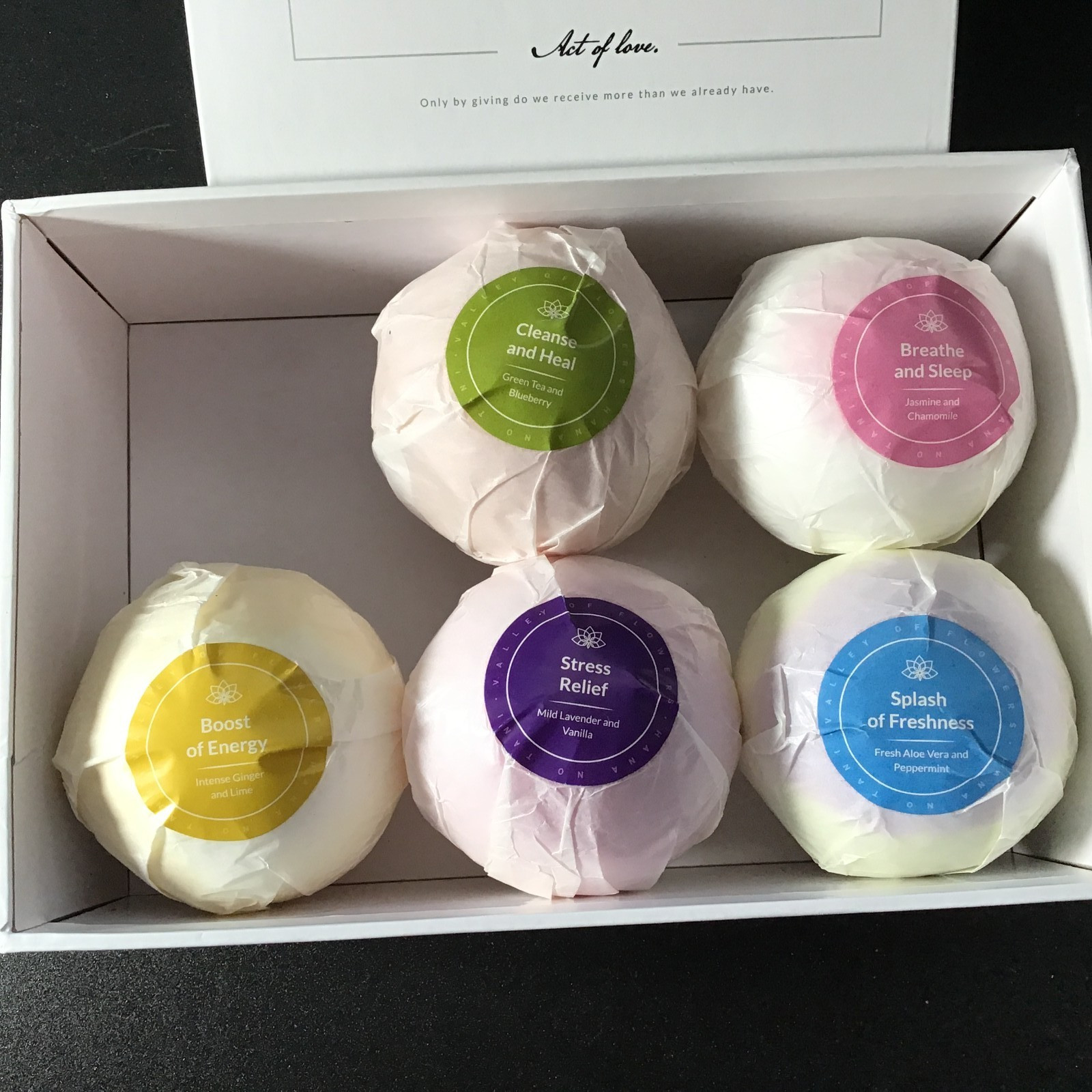 Hana No Tani 5 Natural Bath Bombs VALLEY OF FLOWERS Moisturize & Unwind 5 Aromas