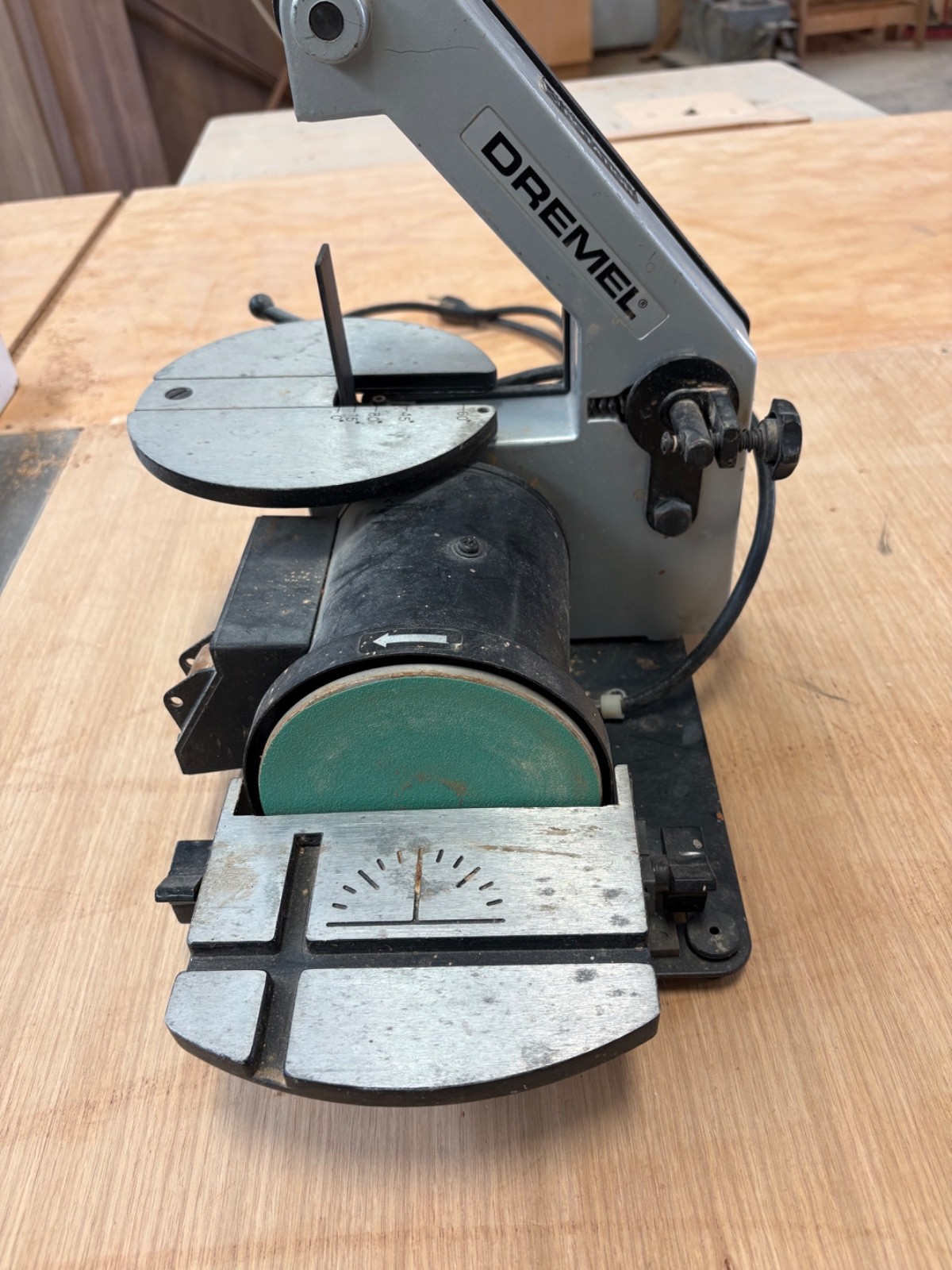 Dremel 1731 Disc / Belt Sander 120v 3450 RPM Pre-owned