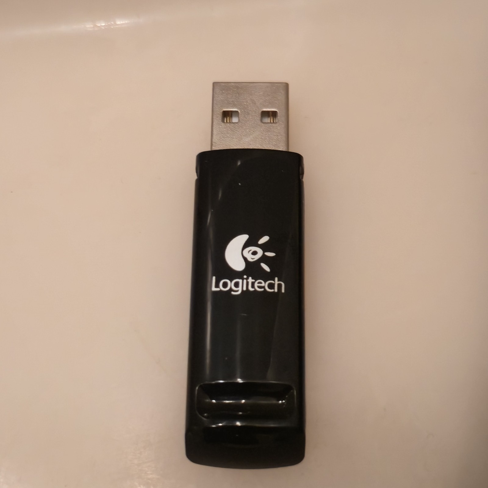 Logitech R400 Wireless Presenter Remote Laser Pointer