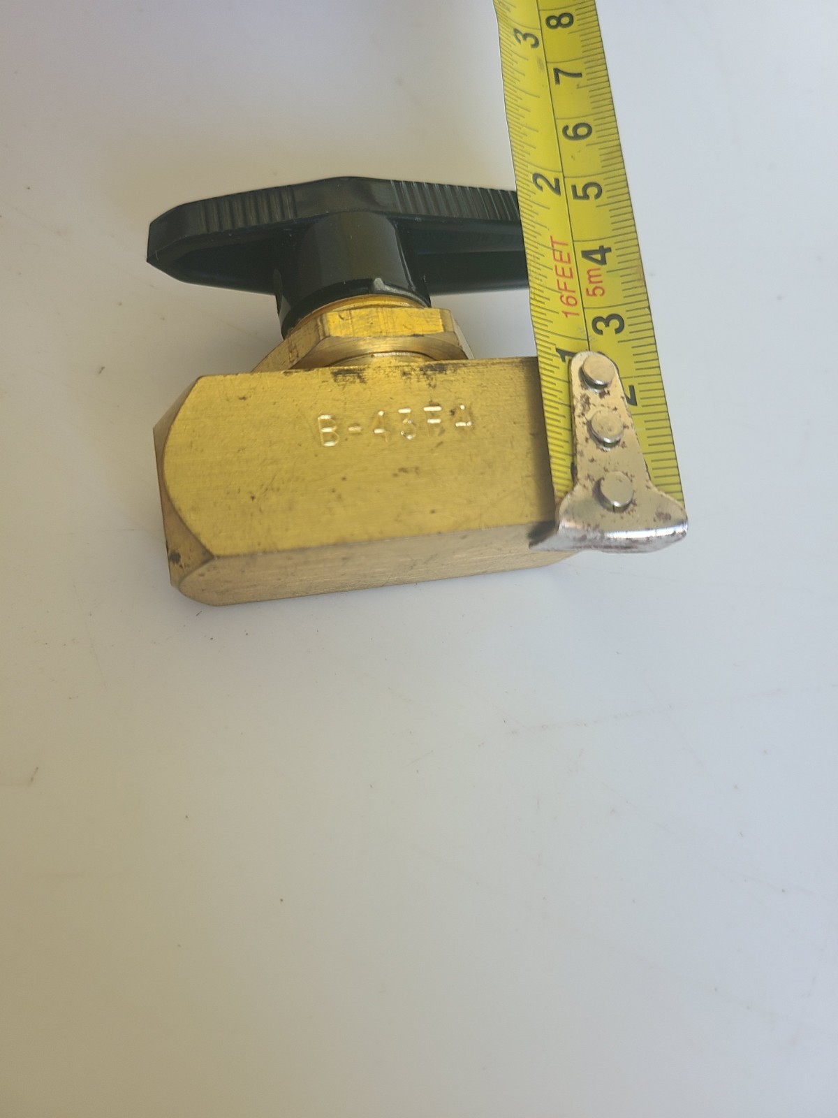 WHITEY B-43F4 BRASS VALVE B43F4, NOS, Open Box Condition