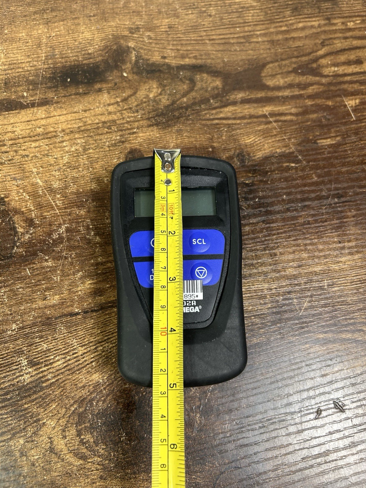 Omega HH202A - microprocessorbased handheld thermometer - Tested Working