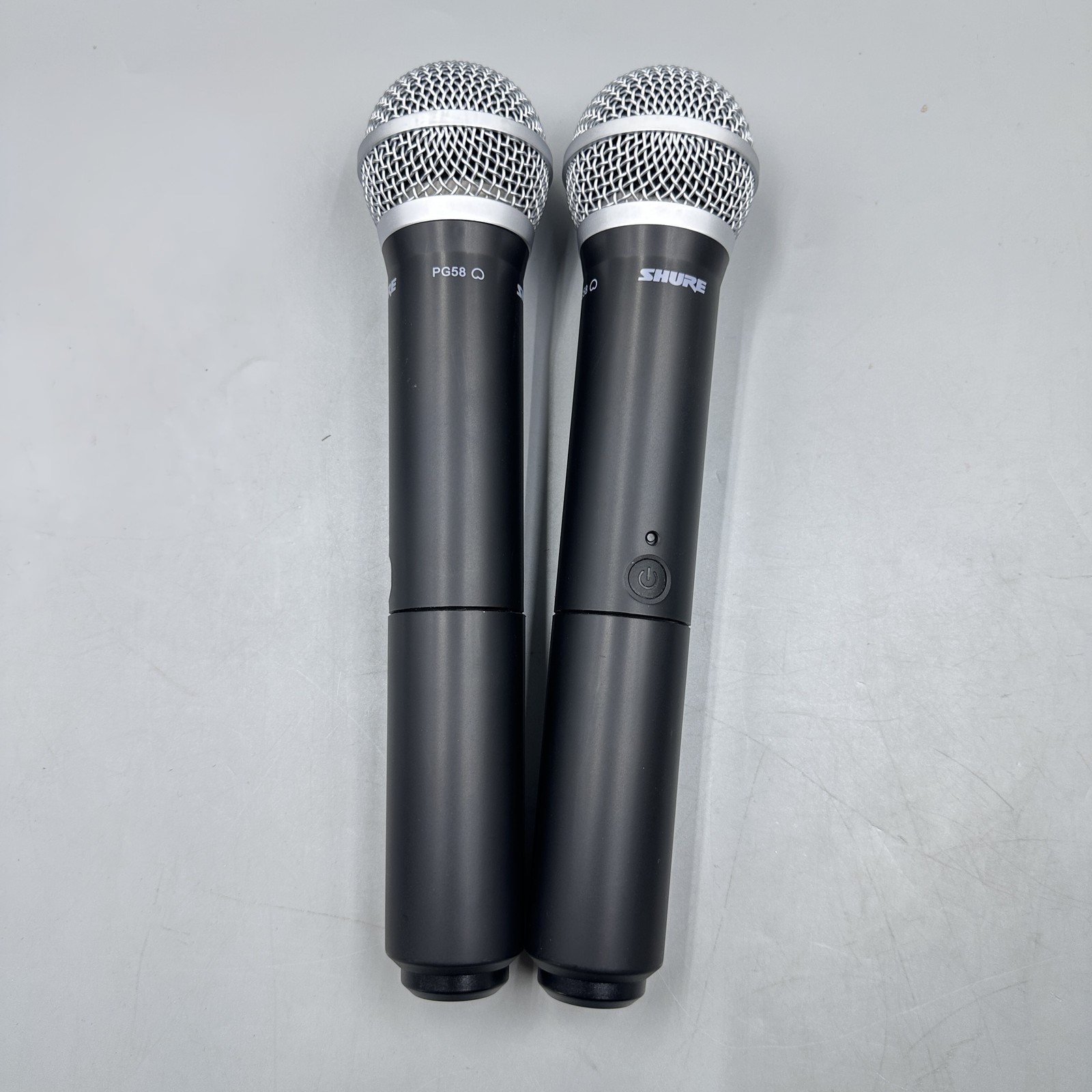 New BLX288/PG58 Handheld Wireless Microphone System With 2 Microphone