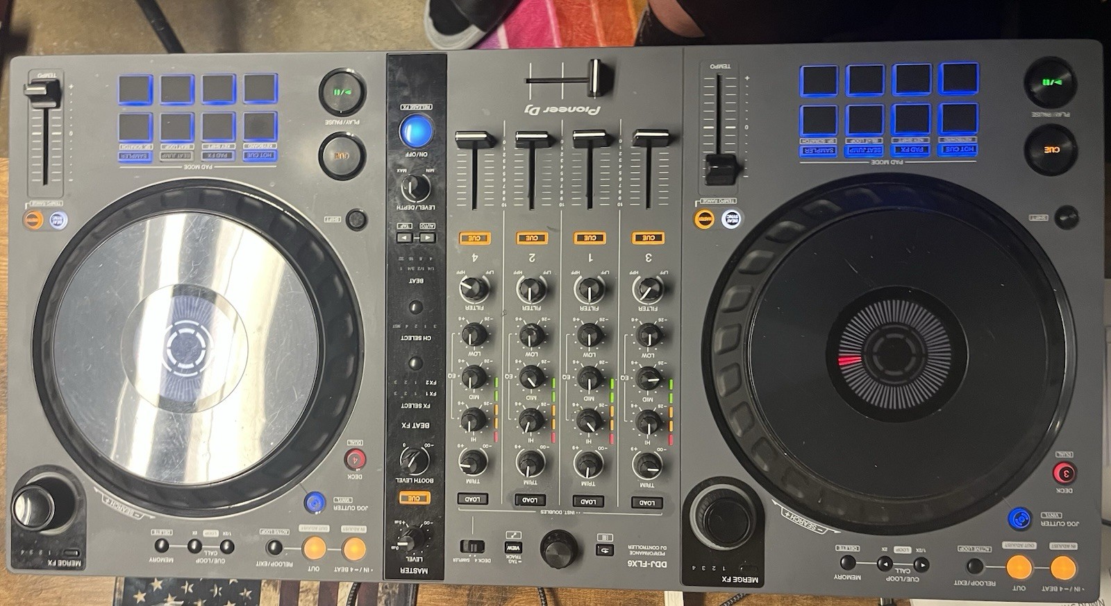 Pioneer DJ DDJ-FLX6-GT 4-Channel 4-Deck USB Controller, Mixer, 16 Pads