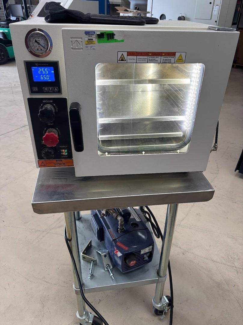 2019 ACCUTEMP-09 VACUUM OVEN WITH BECKER VX4.16 ROTARY VANE VACUUM PUMP