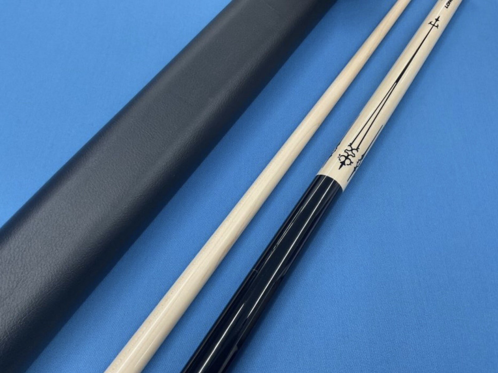 LONGONI CAROM CUE NATURAL WITH 71 cm. SHAFT & HARD CASE ** TO PLAY 3 CUSHIONS