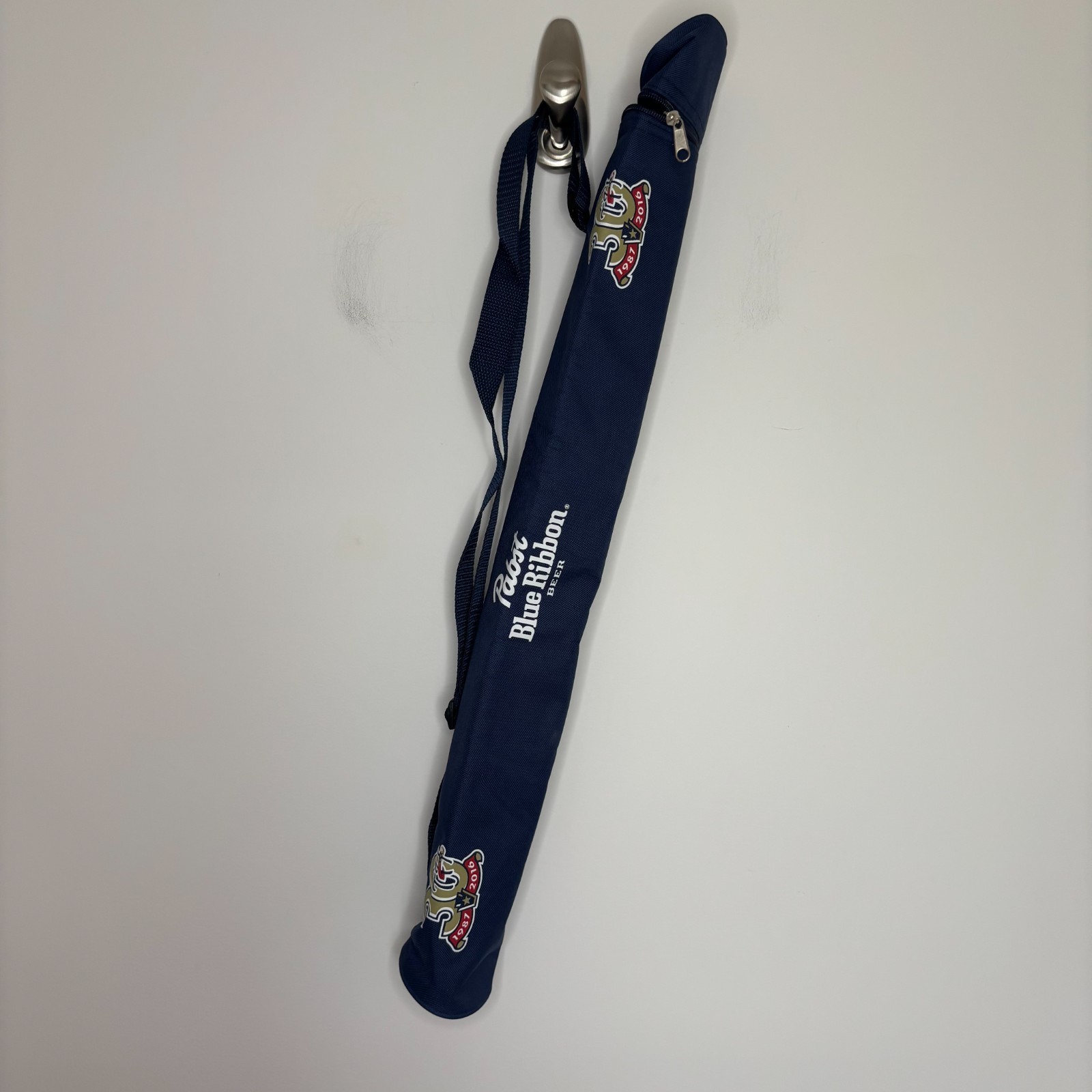 PABST Blue Ribbon NEW Portable Can Cooler Cylinder Stack Shoulder Handle Zip