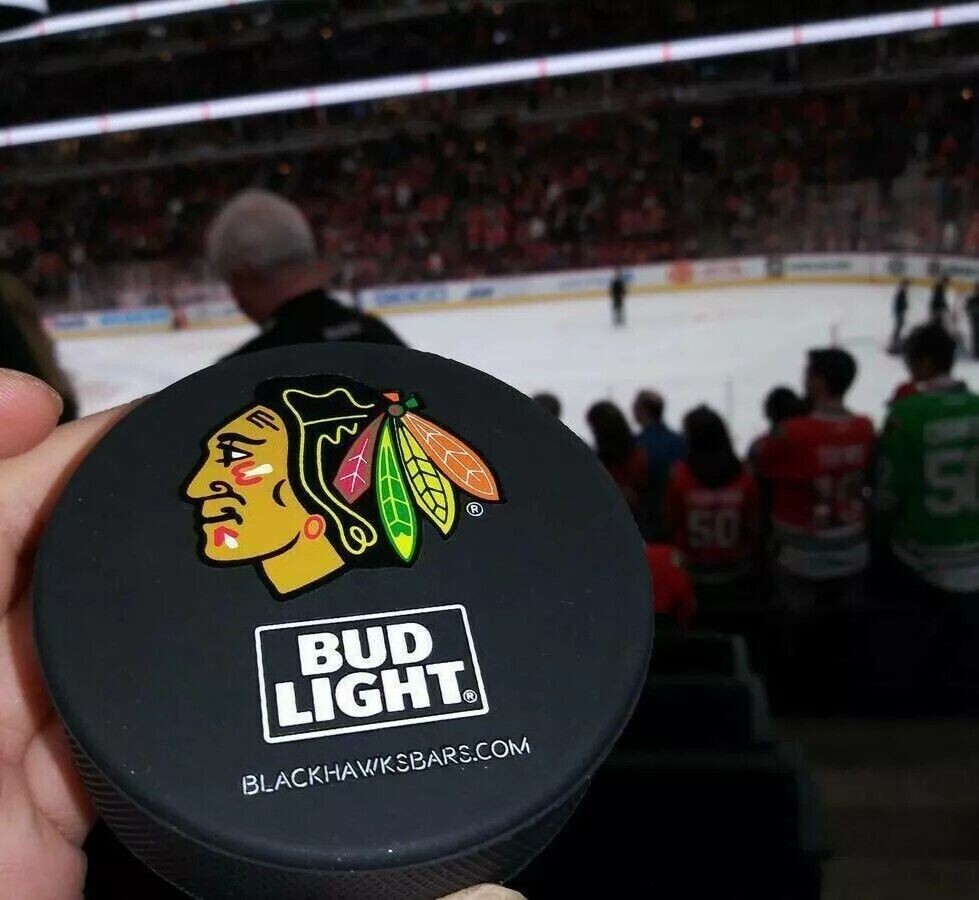 CHICAGO BLACKHAWKS NEW Sga 12/12/18 2018 Actual Puck With Bottle Opener In it