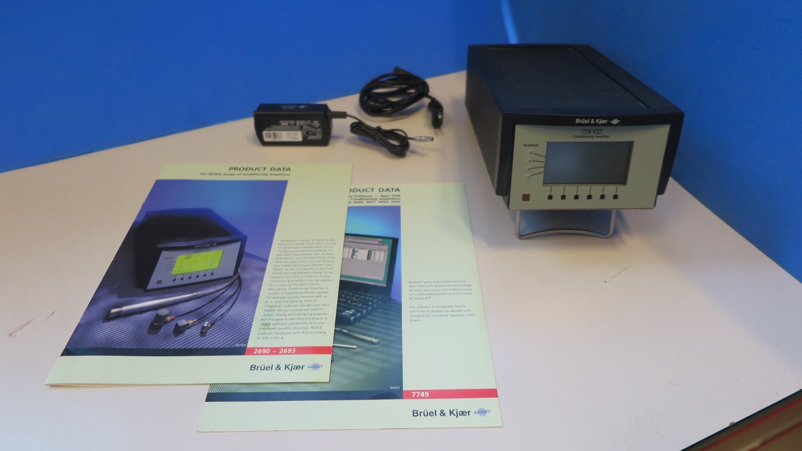 Brüel & Kjær (B&K) Nexus Type 2690 Conditioning Amplifier