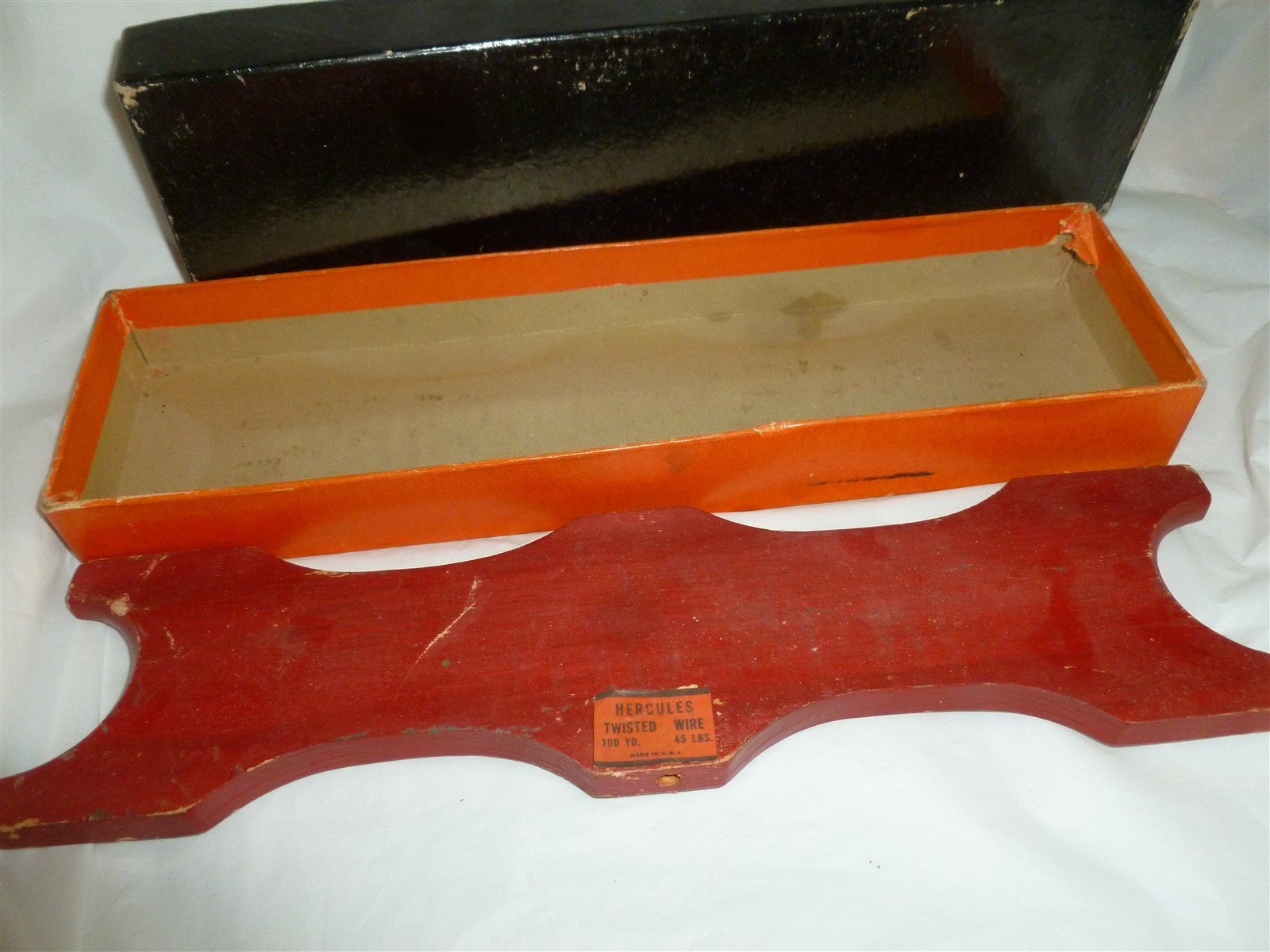 Vintage Hercules Twisted Wire Holder and Box  Lot S-261