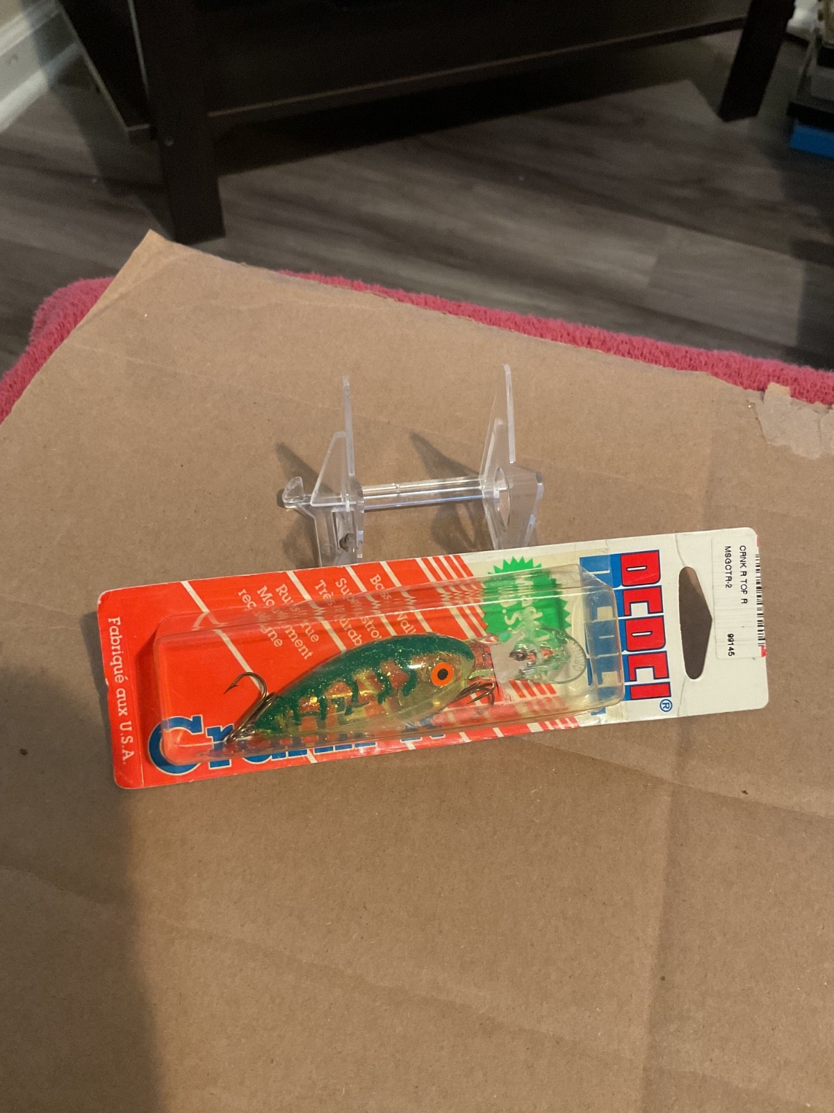 VINTAGE REBEL  CRANK-R FISHING LURE NEW IN PACKAGE  Green Glitter RARE COLOR