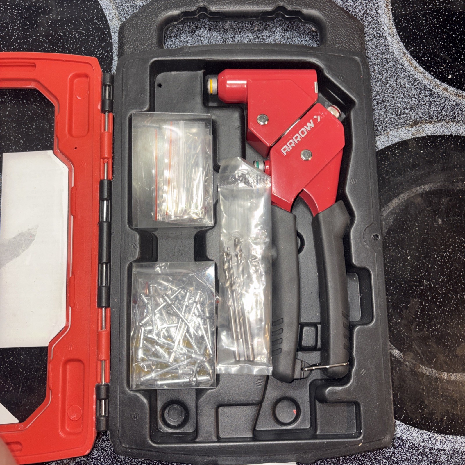 Arrow One Handed Swivel Riveter Kit
