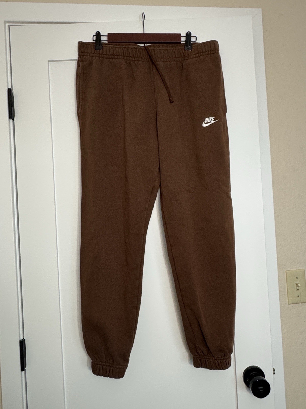 Nike Men's Brown Jogger Pants XL Fleece Pockets Drawstring Gym Training