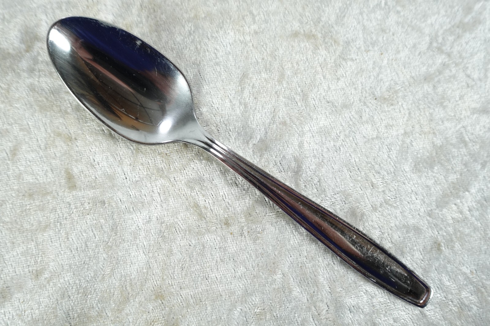 40 Pieces Vallarta Pattern Stainless Steel Flatware By Oneidacraft