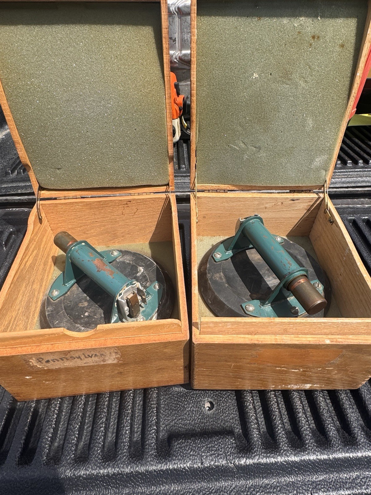 Vintage 8” Suction Cup Glass Lifters G-0695 Lot of 2 w/ Wood Cases