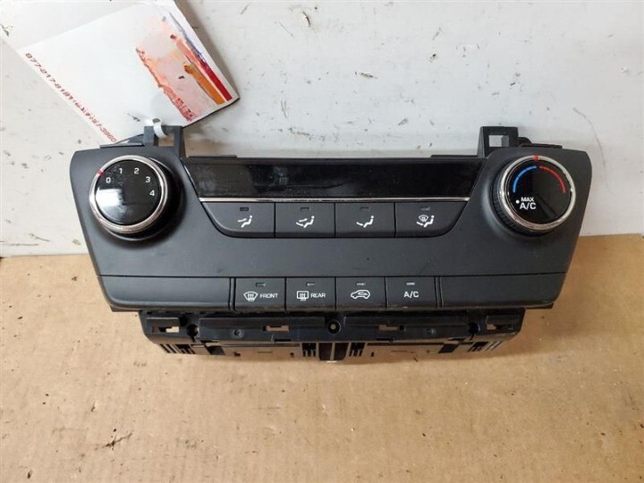2016-2018 Hyundai Tucson A/C AC Heater Temperature Climate Control OEM