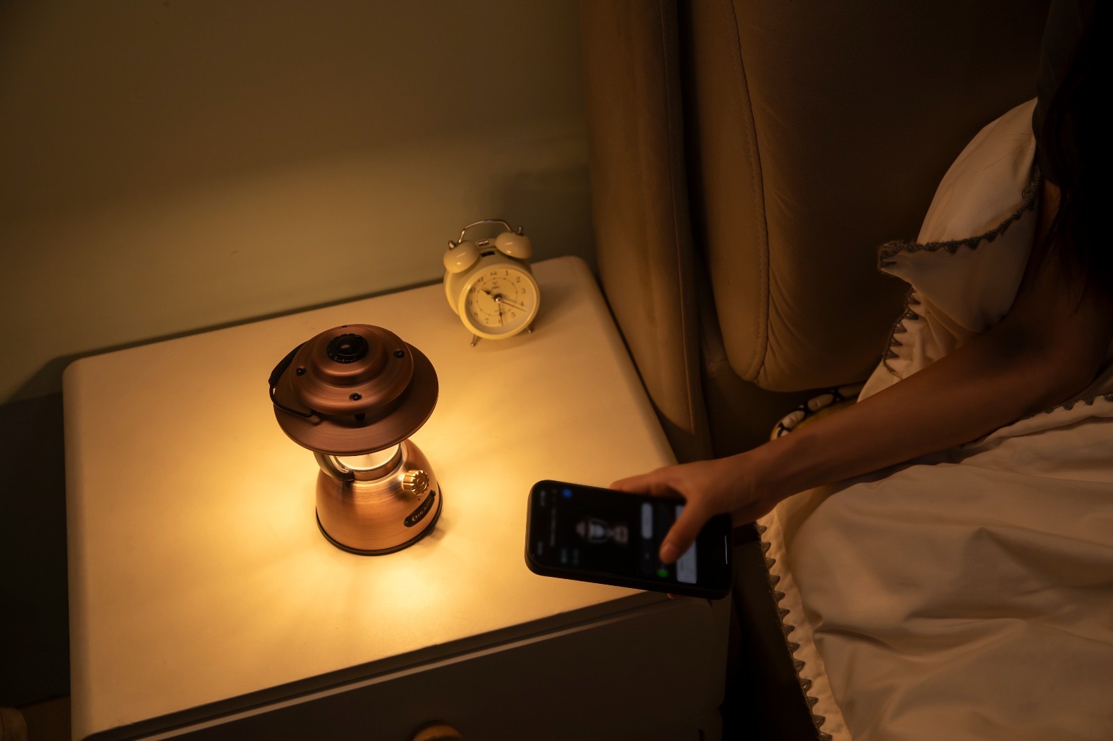 Olight Olantern Classic 2 Pro Smart, App Control, Solid Copper, 300 Lumens