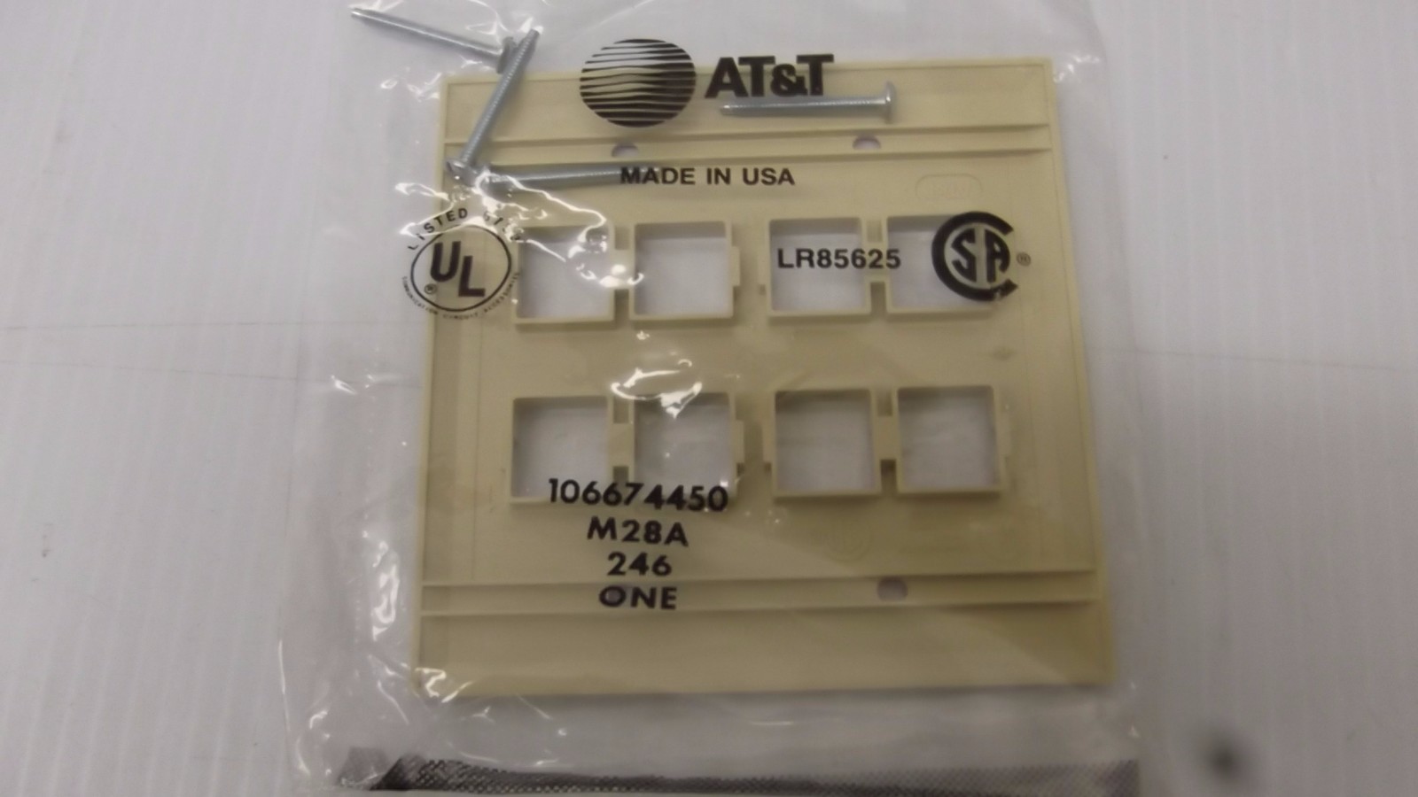 AT&T 8 Port Faceplate For Modular Network Jacks Model M28A-246 New
