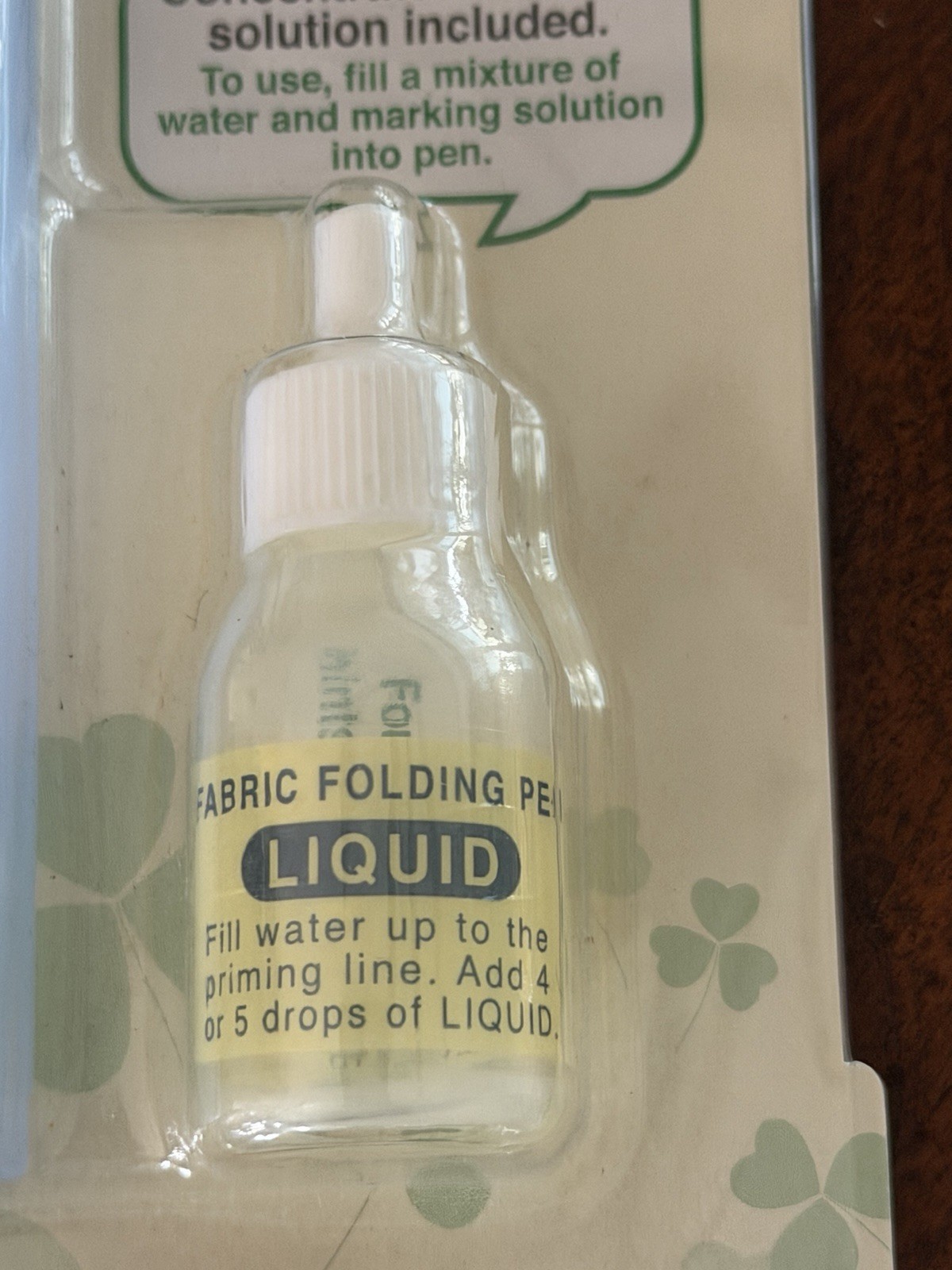 Clover Fabric Folding Pen Concentrated Marking Solution Included