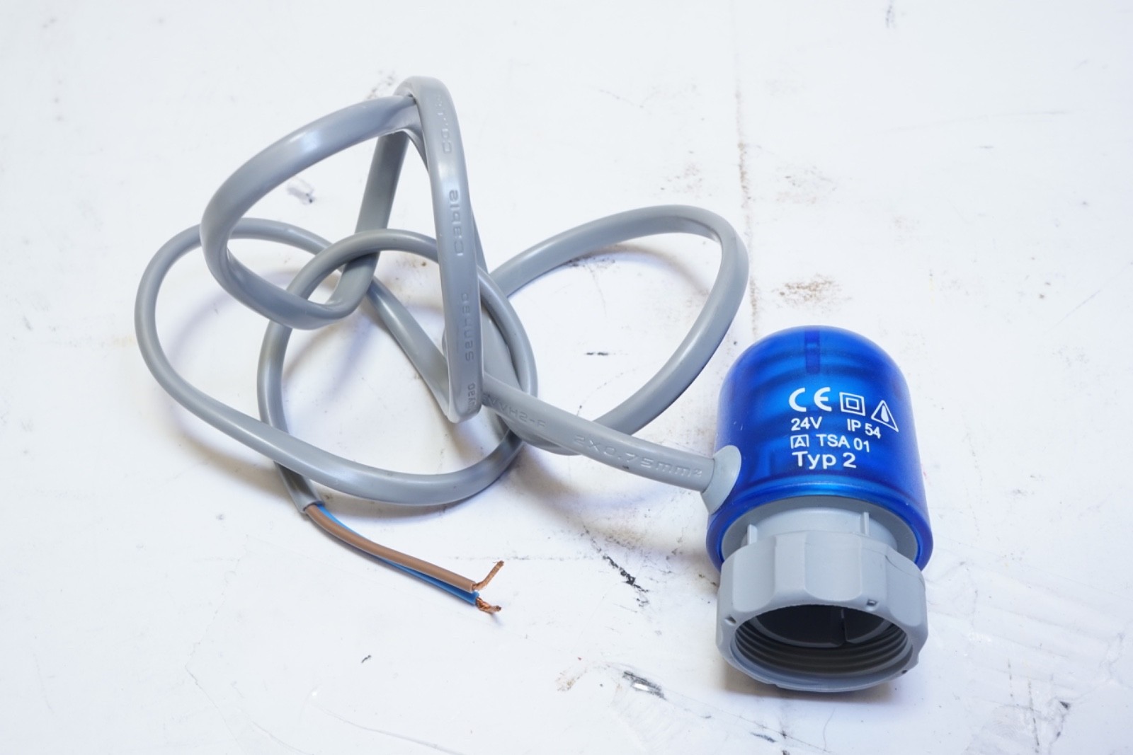 New Uponor 2 Wire Thermal Actuator Electric Blue 24V IP54 TSA 01 Type 2 ShipFREE