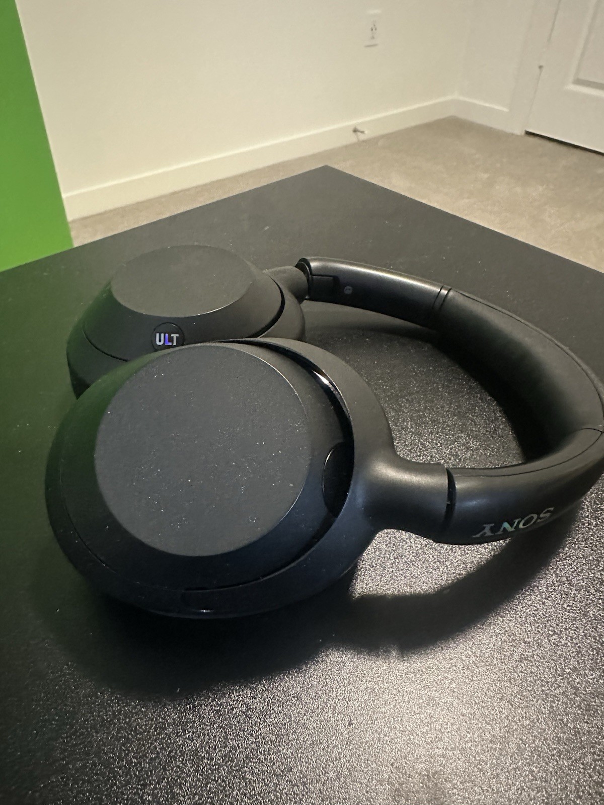 Sony ULT WEAR 900N Wireless Noise Canceling Bluetooth Headphones Black WHULT900N