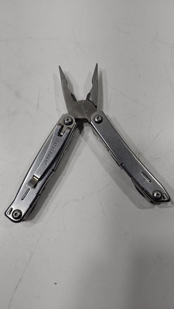 LEATHERMAN WINGMAN (P13017459)