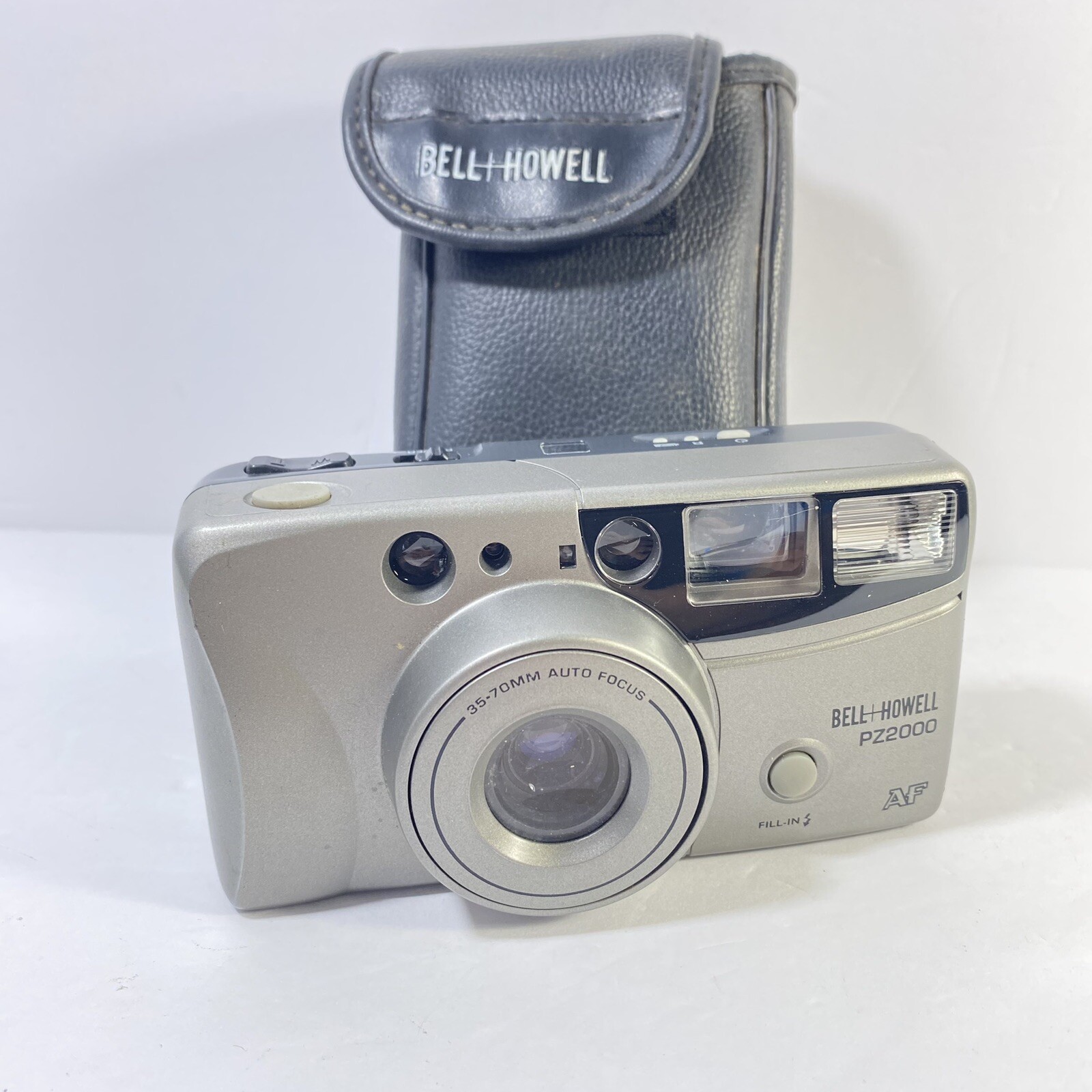 Bell & Howell Camera PZ2000 35-70mm Zoom Point and Shoot Untested Come With Case