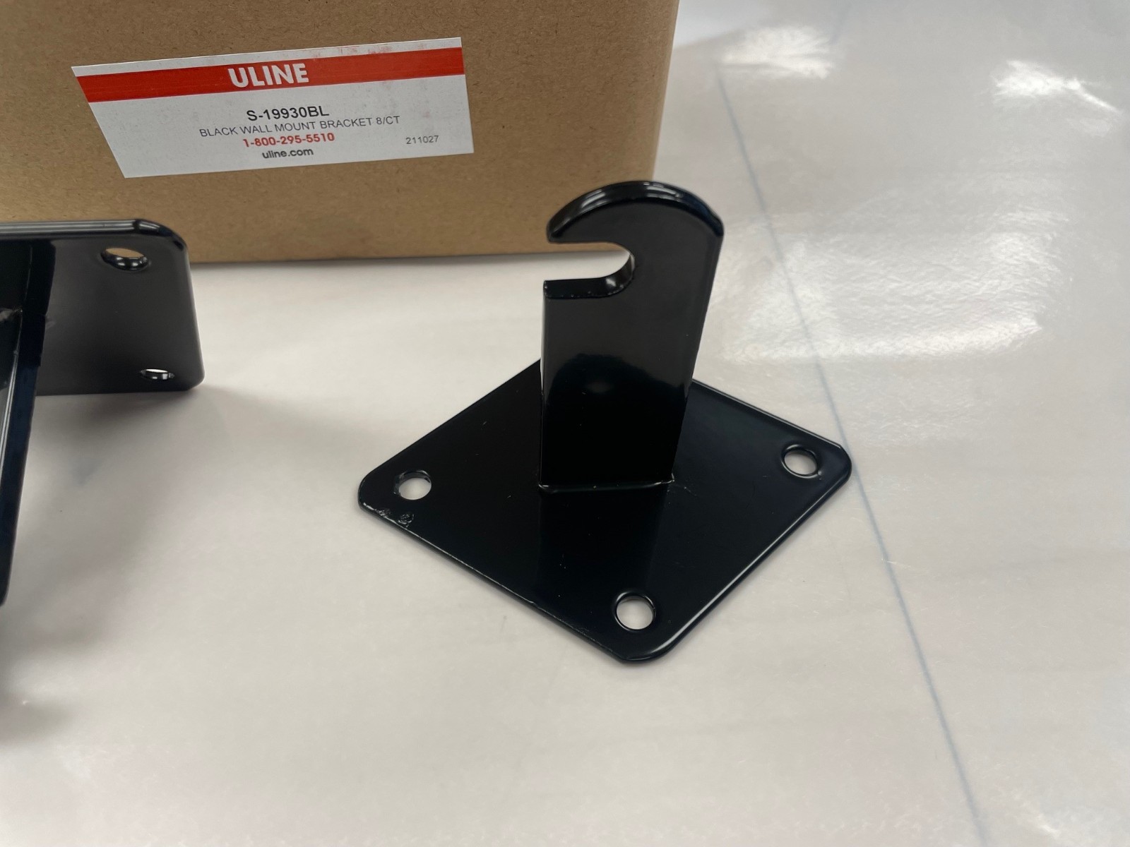 (8-Pk) Wall Mount Bracket Black Uline S-19930BL for Gridwall Panel