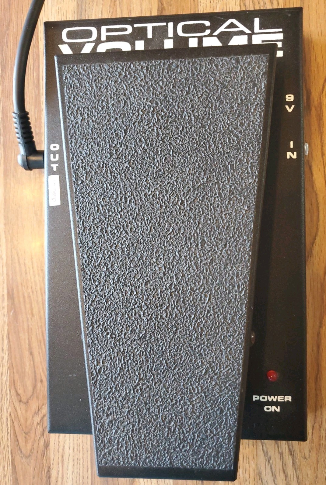 Morley EOV Optical Volume Pedal for Guitar Bass W/ Short Patch Cable Bundle