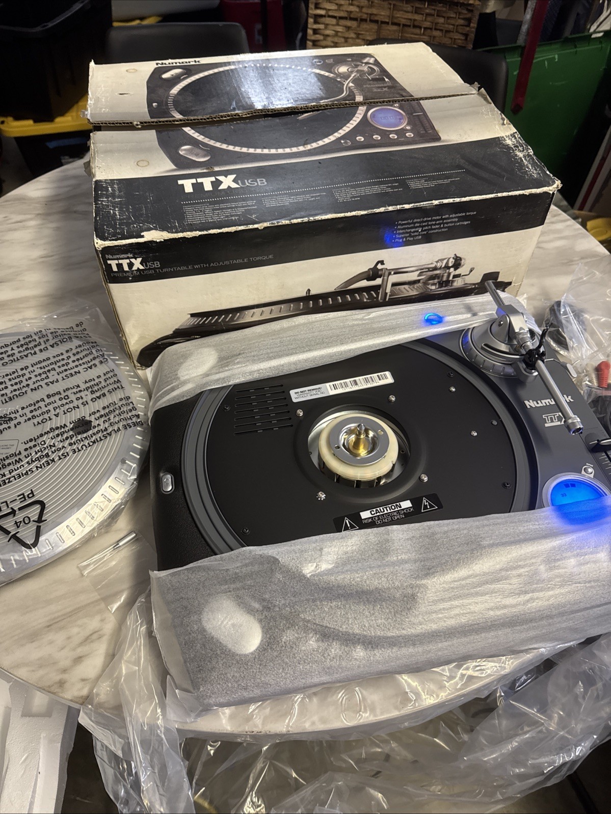 Numark TTX DJ table/Technics type motor/reverse/straight/s tone arm NEW
