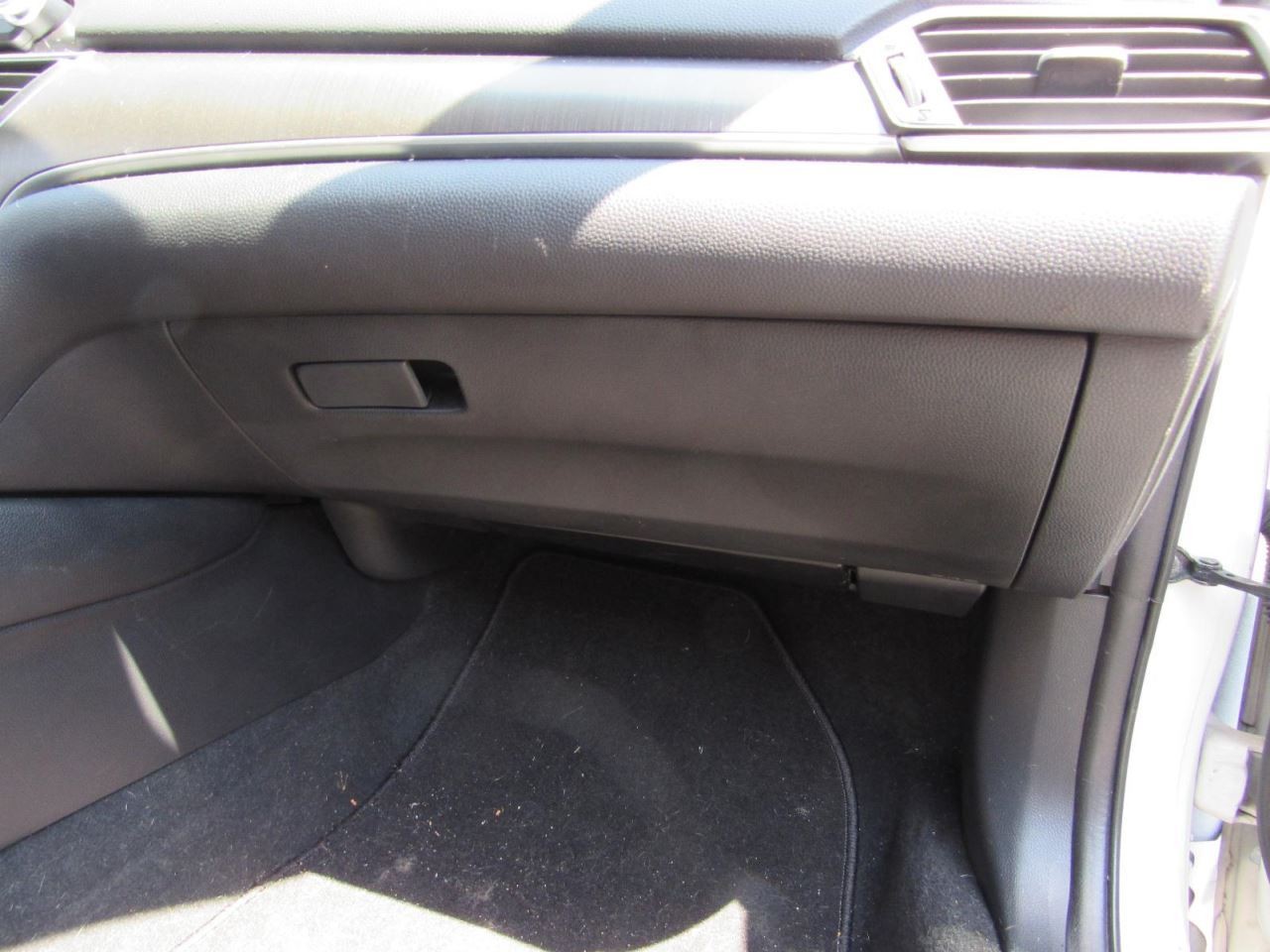 ACCORD    2018 Glove Box 1045404