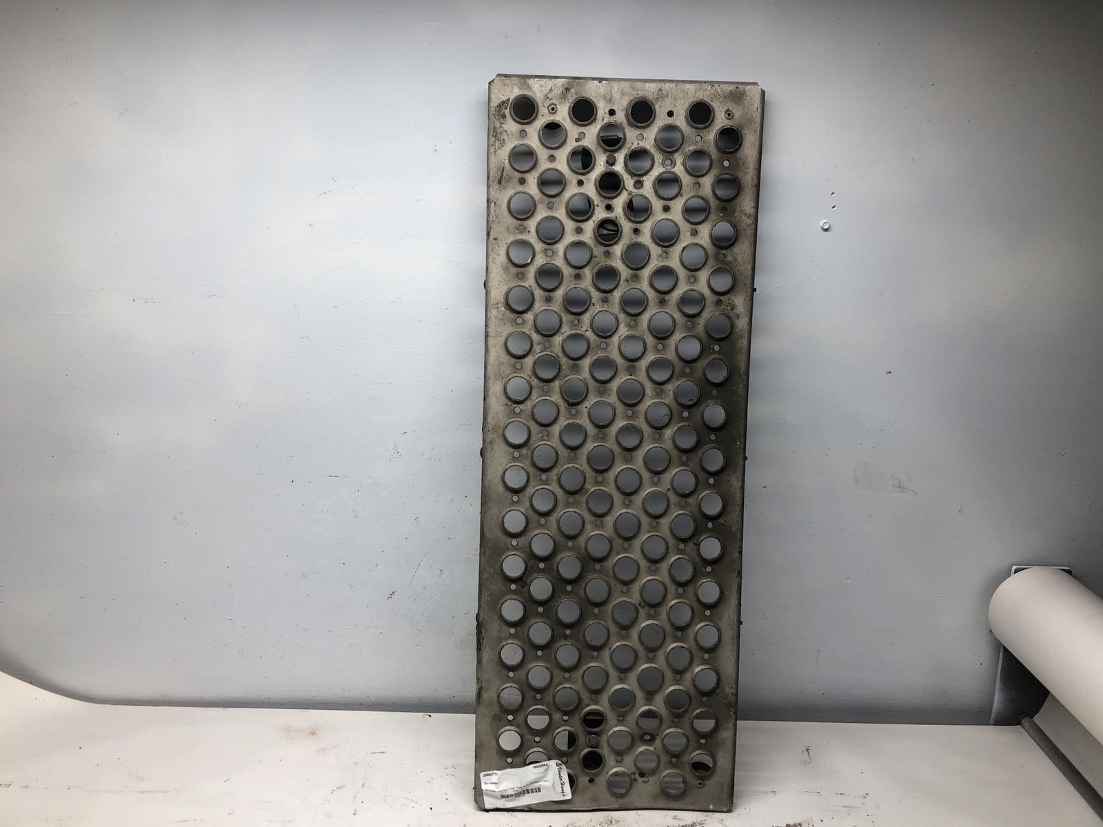Kenworth T680 12 x 33 Deckplate - Used