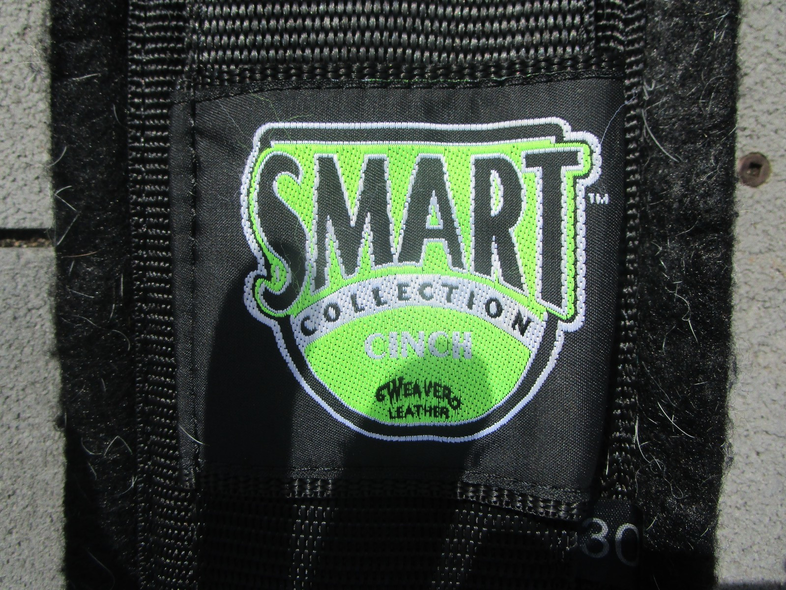 30'' WEAVER FELT WESTERN SMART CINCH BLACK