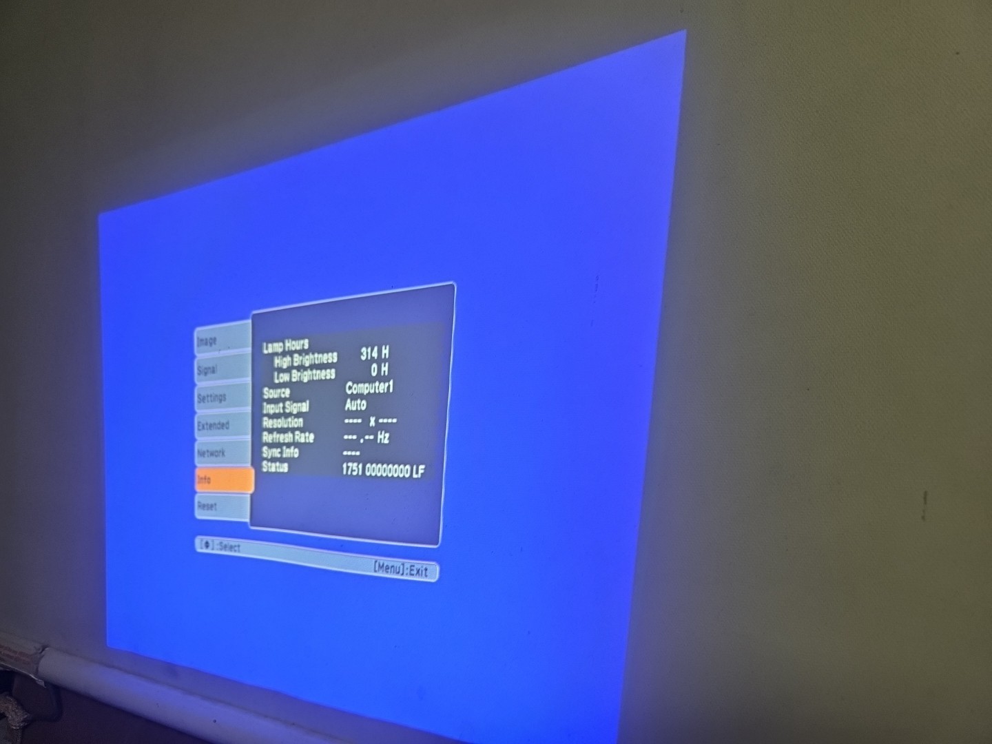 Epson Powerlite 83+ EMP-83H 3LCD projector 314h